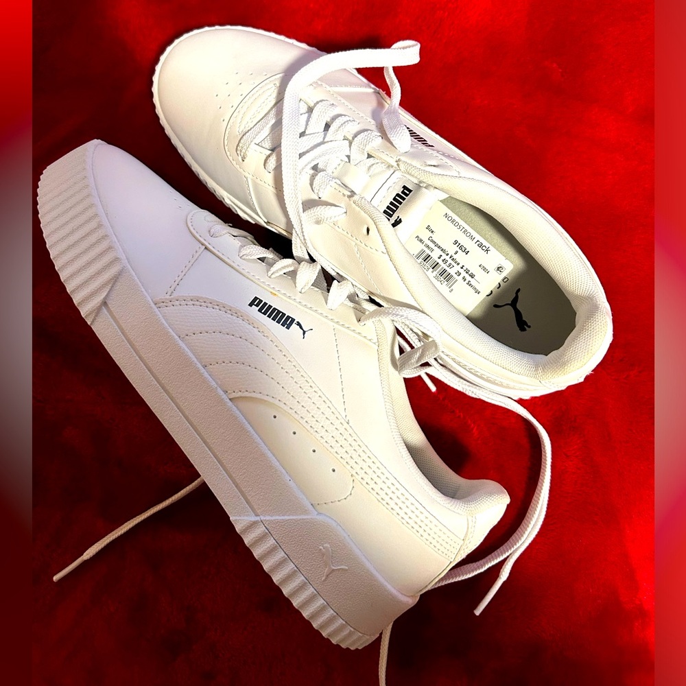 New woman’s Pumas